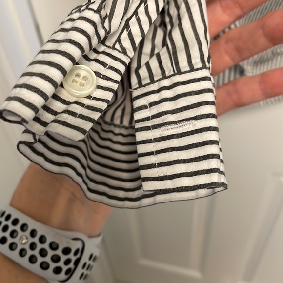 J. Crew Factory - Popover - Size Small - Black/white striped - excellent - Picture 7 of 13